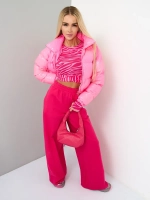 Женский костюм с брюками палаццо