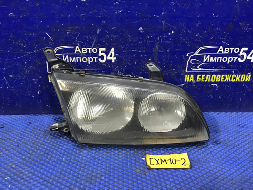 Фара передняя правая TOYOTA IPSUM 1997