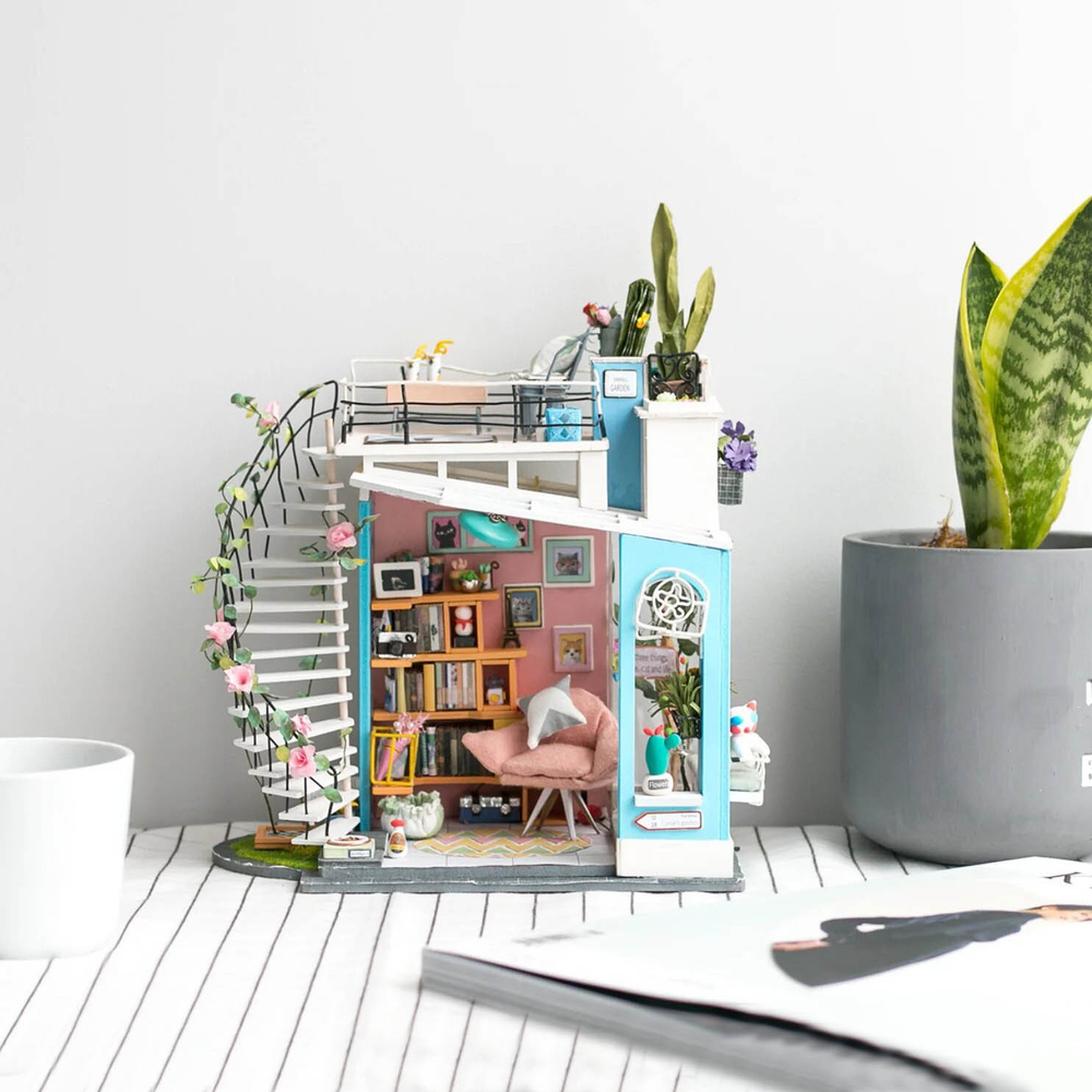 Румбокс Дом с мансардой Dora'S Loft DG12 (Rolife)