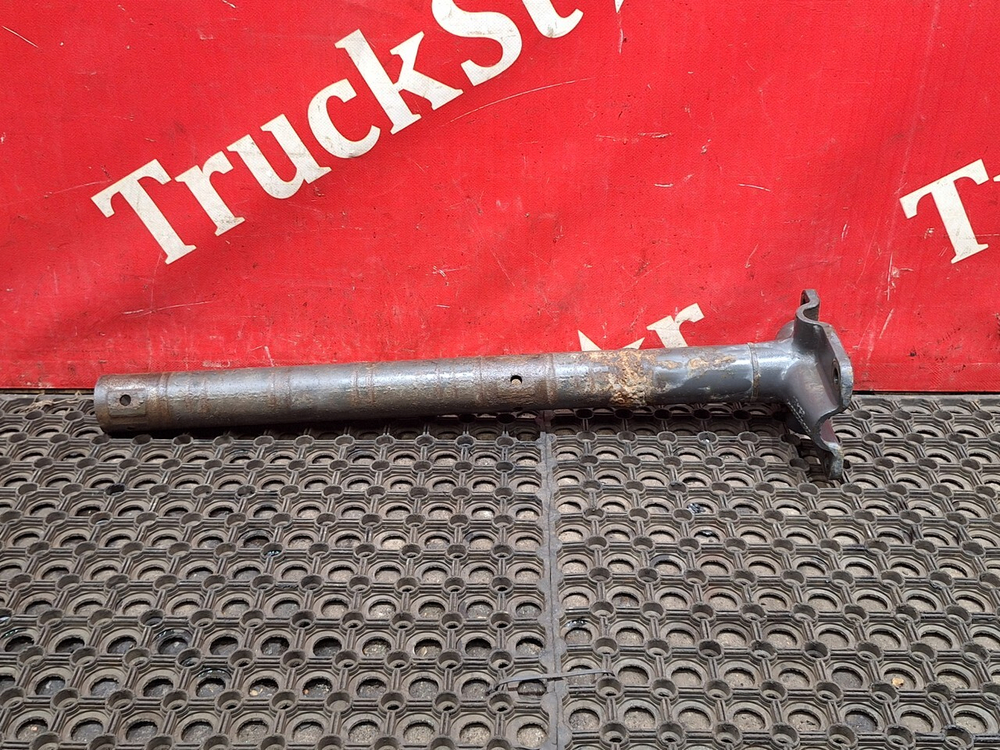 Кронштейн крыла заднего