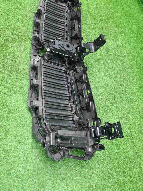 Решетка радиатора BMW 3er G20 (2022-2024)