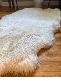 декоративный ковер из овчины