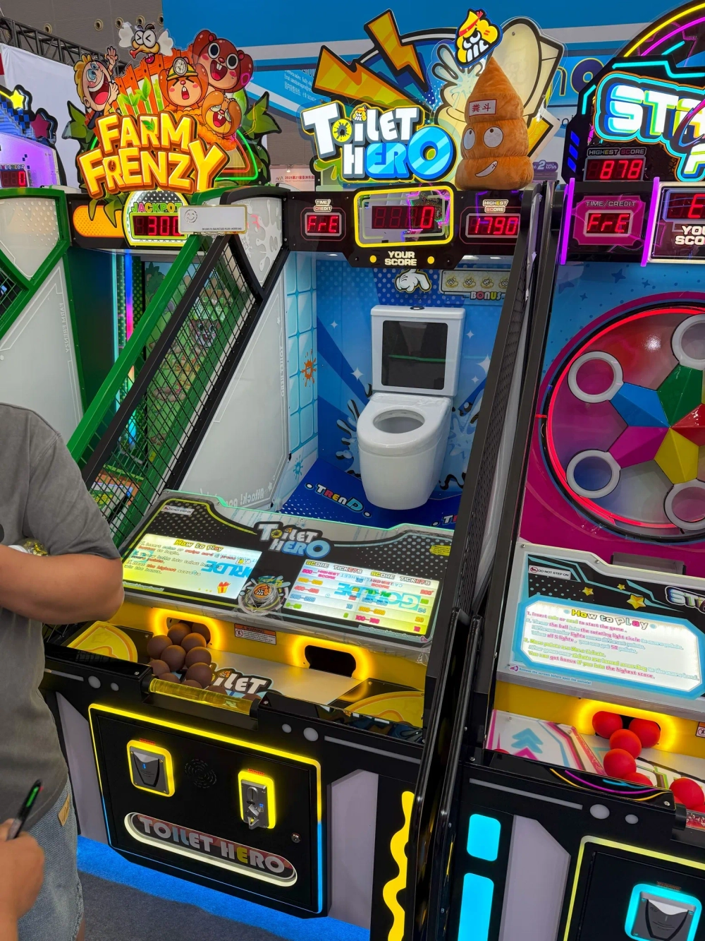 Игровой автомат-бросалка «Toilet Hero»