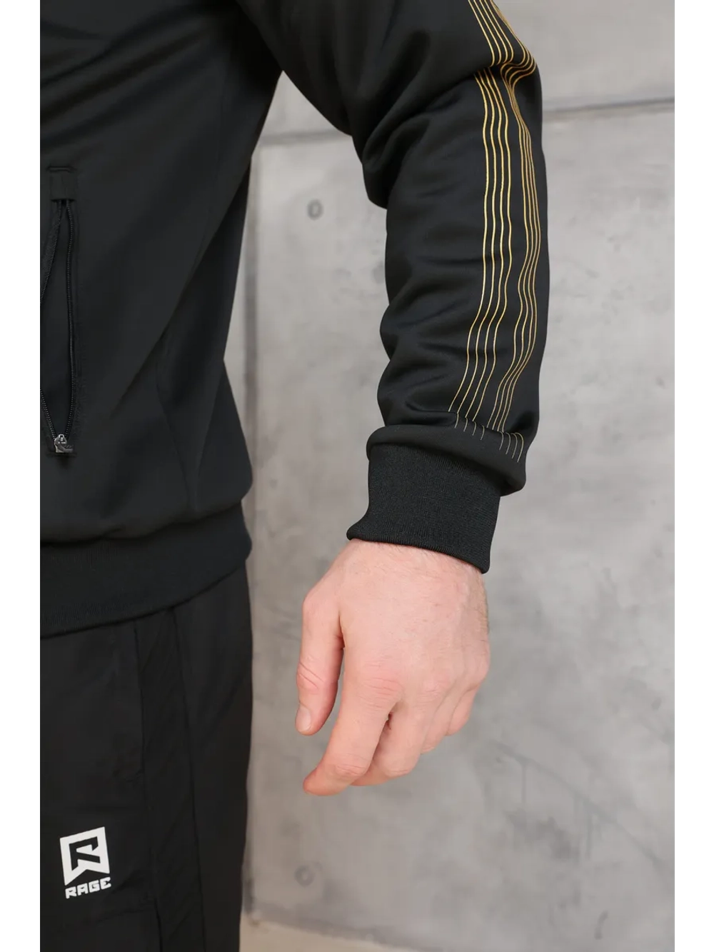 Куртка мастерка спортивная