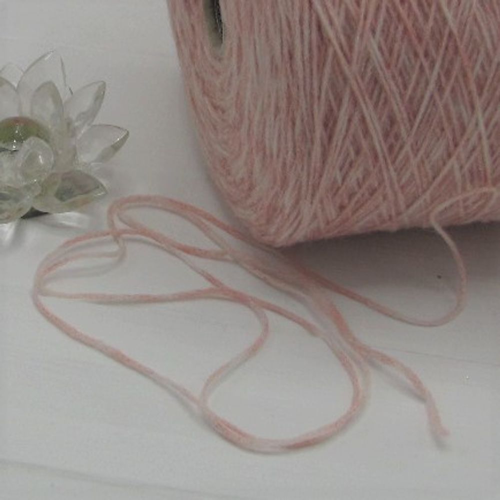 ITALIANA FILATI 39% меринос суперфайн 15% альпака 25% полиамид 21% акрил