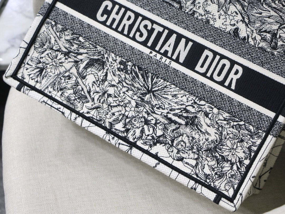 Christian Dior Book Tote 36 cm