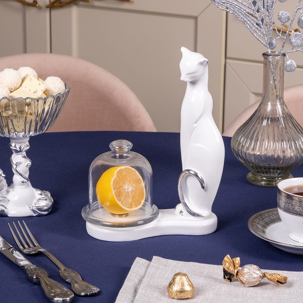 Лимонница Кошка Шелби Белая