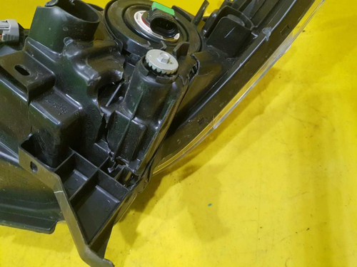 Битая Фара правая Nissan Qashqai J11 13-19 галоген