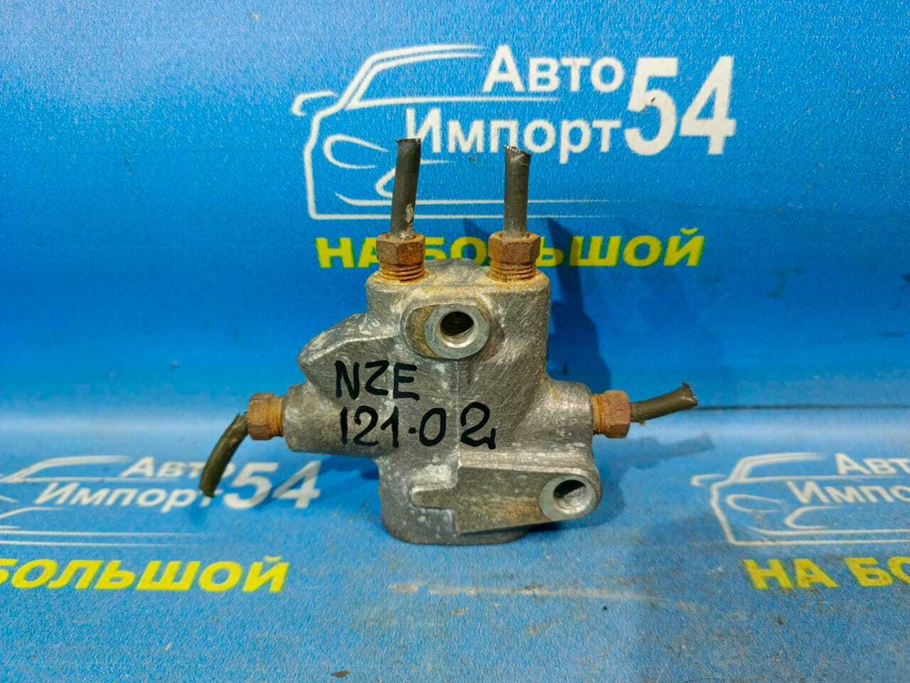 Распределитель тормозной TOYOTA FIELDER 2001