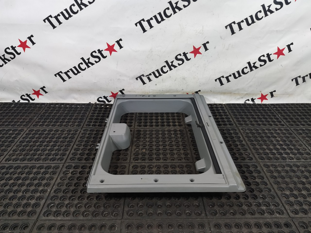 Накладка люка внутренняя