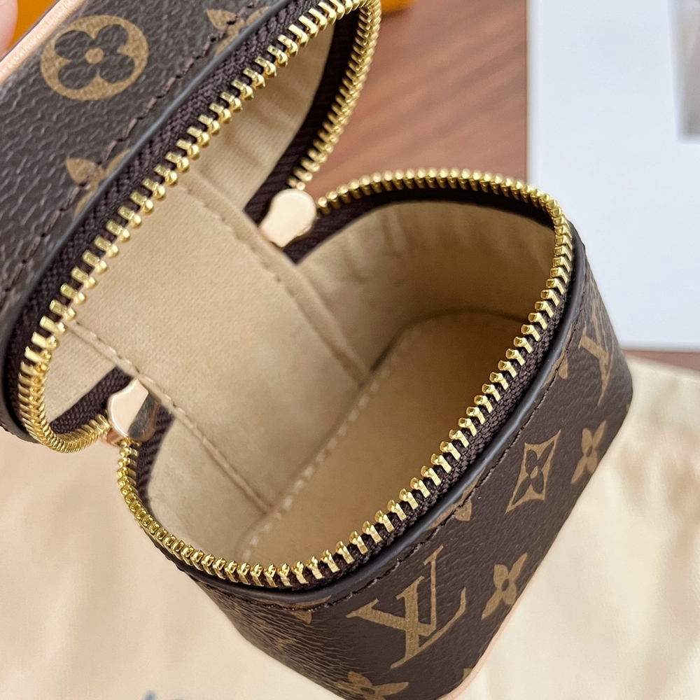 Louis Vuitton AirPods Case