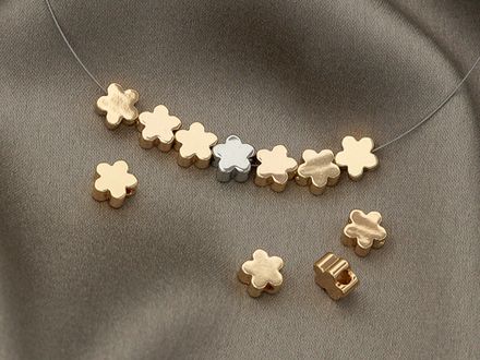 Бусина Цветочек (10 штук)