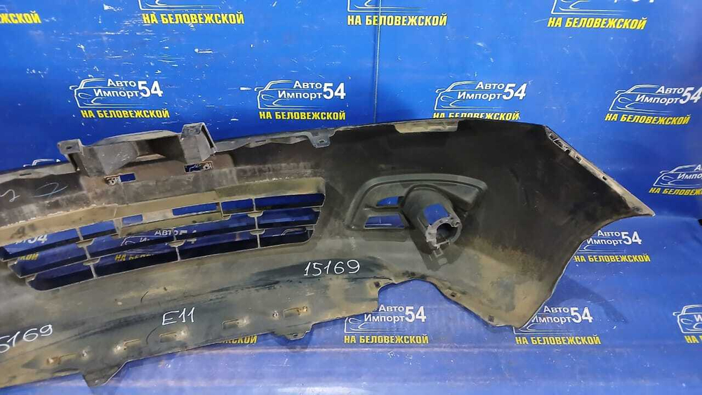 Бампер передний NISSAN NOTE 2008-2012