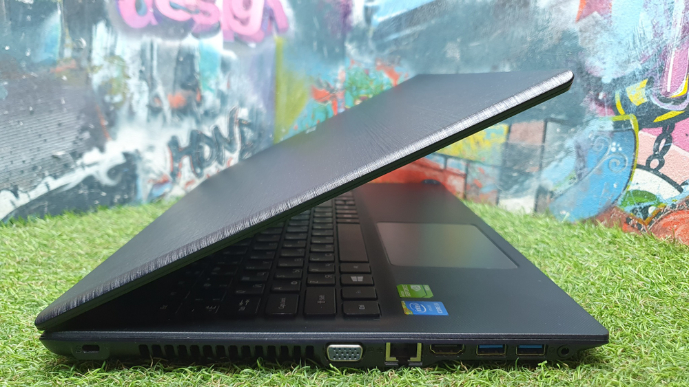 Ноутбук Acer i5/4Gb/920M 2Gb/Extensa EX2511G-56DA [nx.ef9er.017]/Windows 10