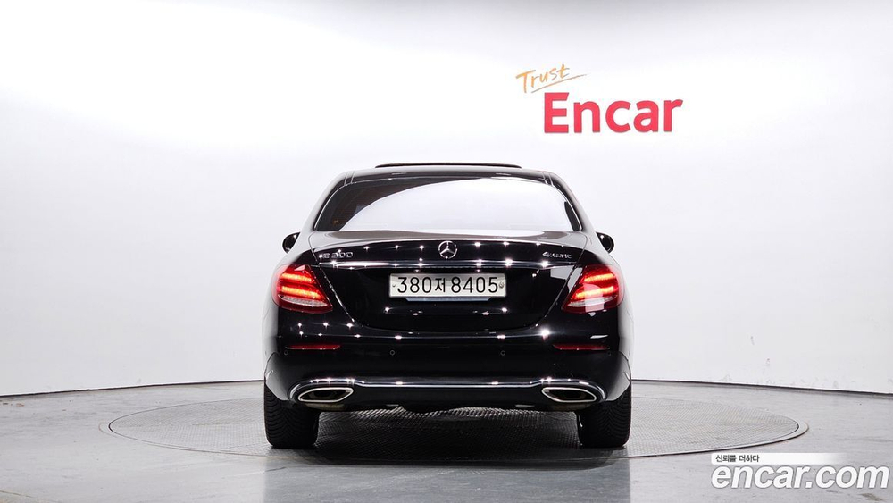 Mercedes-Benz E-Class W213 E300 Avangarde (10.2019)