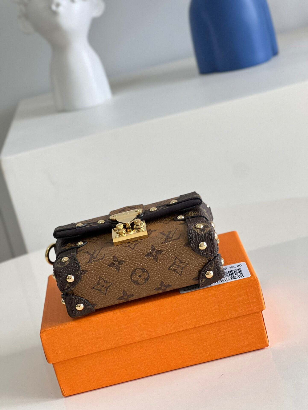 Louis Vuitton Essential Trunk