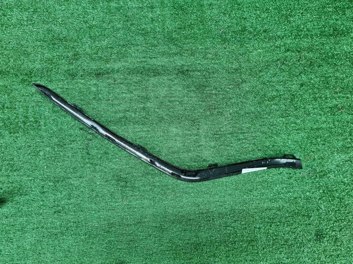 Молдинг бампера левый Mercedes GLS x167 19-23 AMG