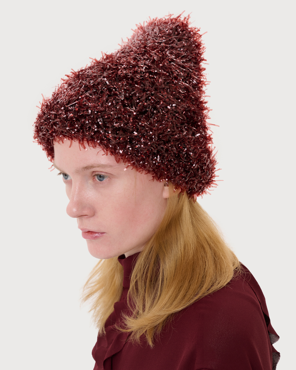 UNDERCOVER ШАПКА БОРДОВАЯ