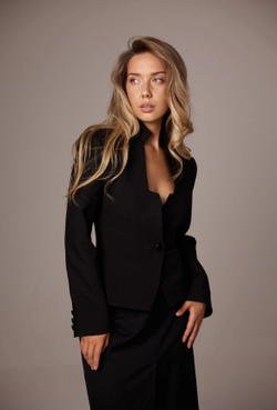 Жакет приталенный La Donna