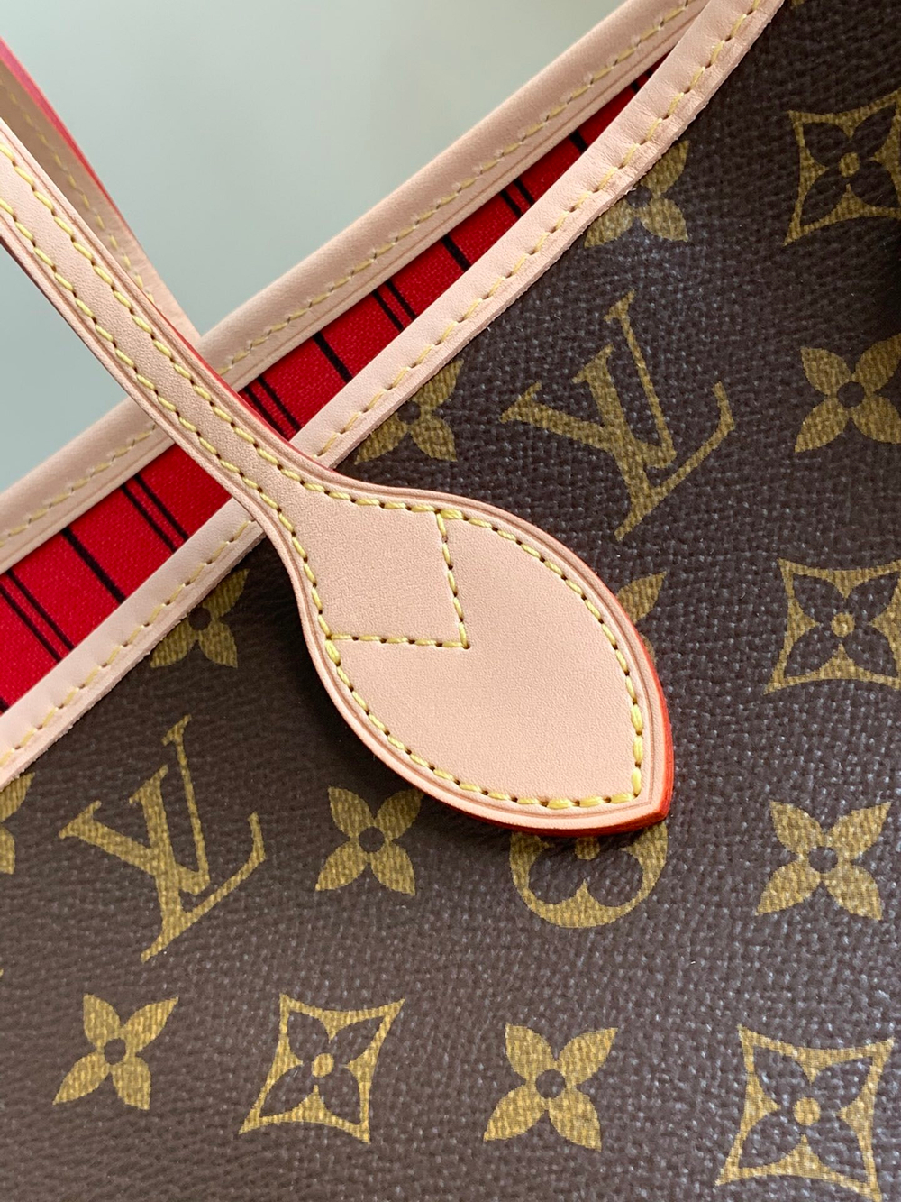 Louis Vuitton Neverfull MM
