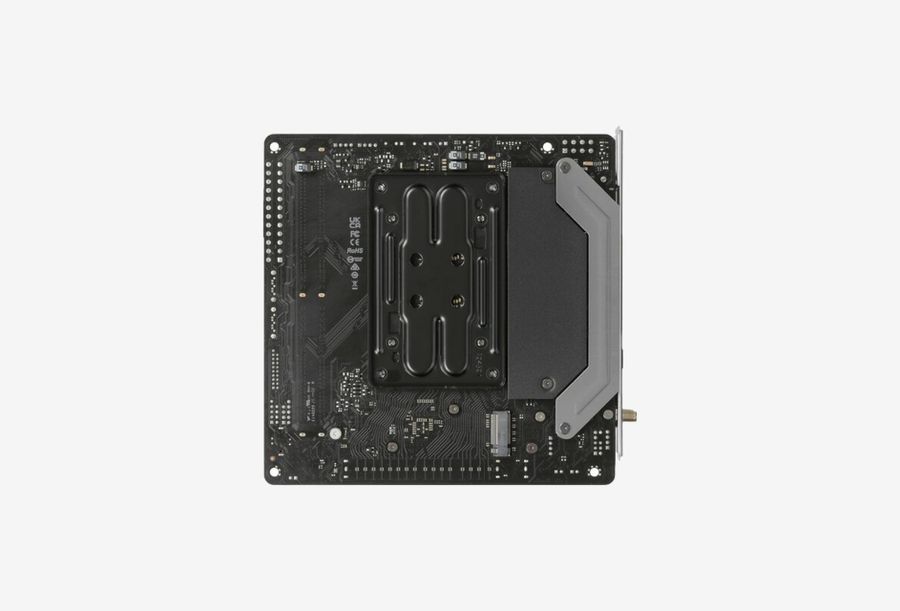 ASRock Phantom Gaming B850I Lightning WiFi_0326709110246