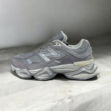 New Balance 9060 • Magnet