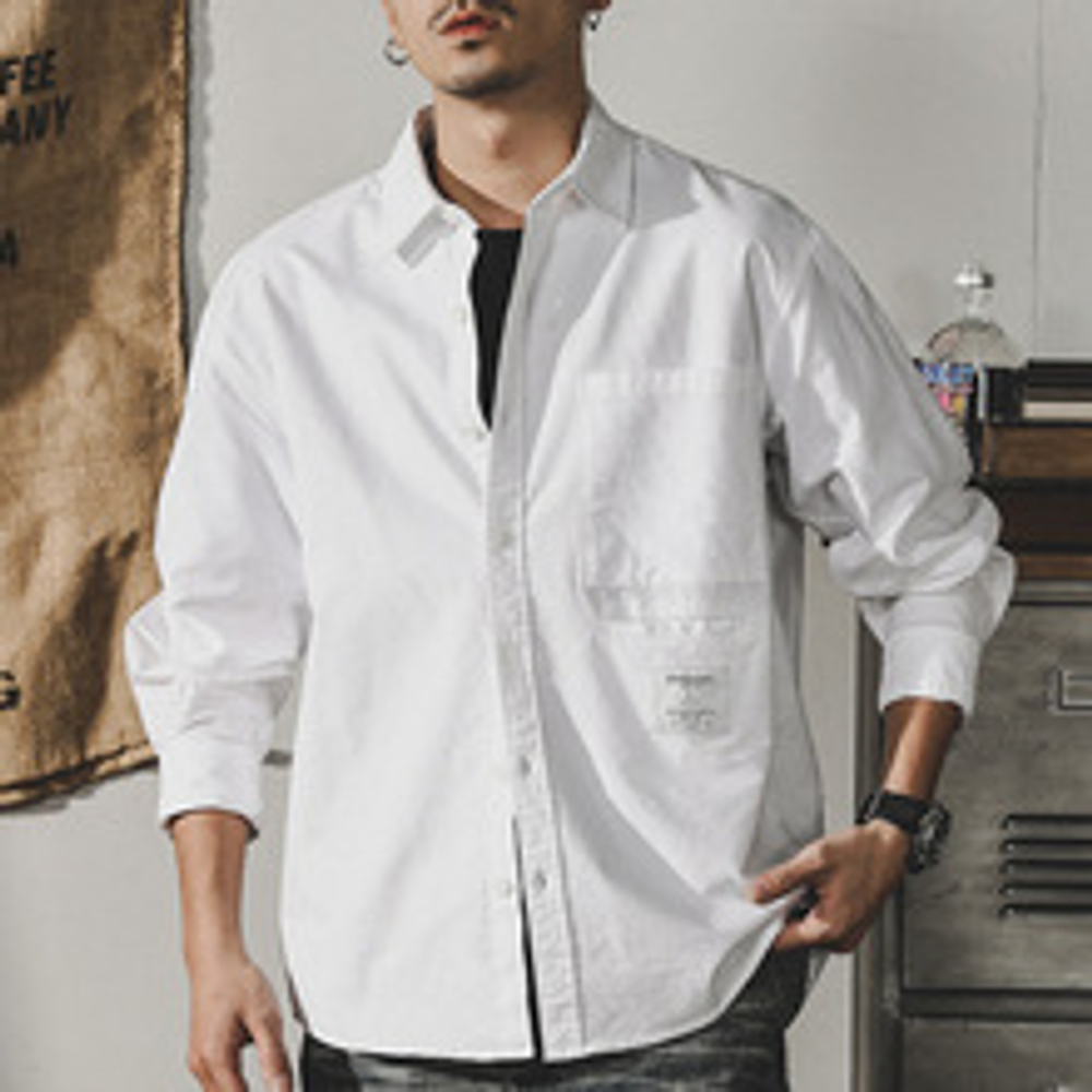 Белая хлопковая рубашка мужская с длинными рукавами и накладным карманом
