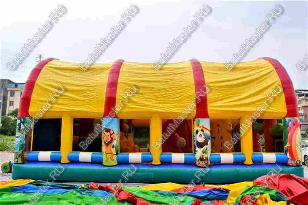 Надувной батут "Зверята с крышей 3" со скалодромом, 10*6*5 м