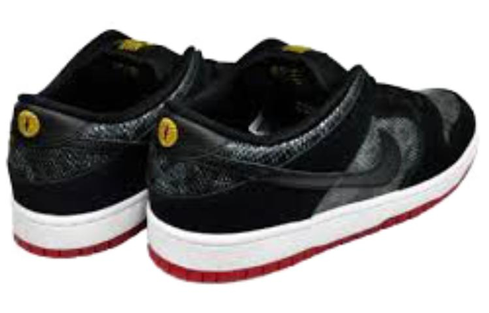 Nike SB Dunk Low Snake Eyes