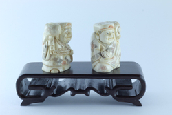 Сет нэцкэ Дайкоку и Эбису на подставке