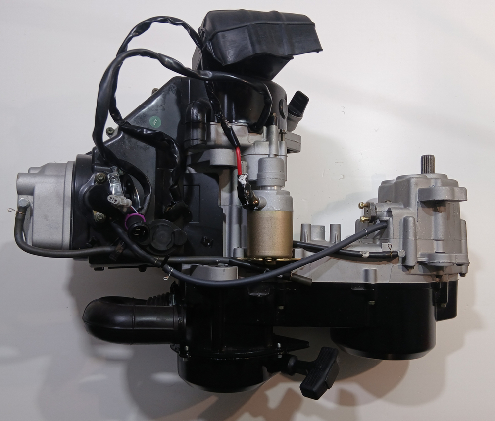 Двигатель 200см3 161QML для снегохода MotoLand SnowFox 200