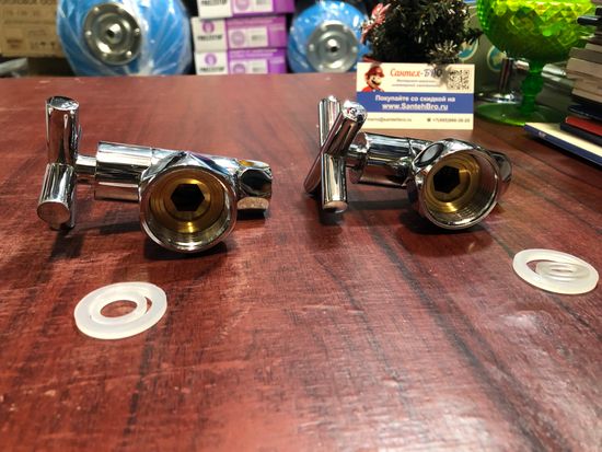 Кран для полотенцесушителя угловой 1х1/2" г/г крест Tim, 2 шт