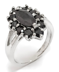 Ювелирное кольцо из серебра с сапфиром,размер 16.5