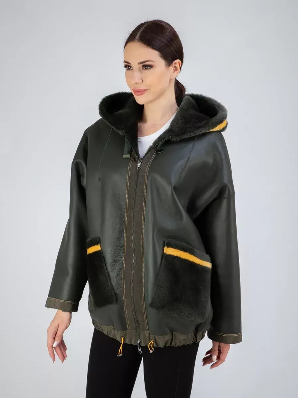 Дубленка натуральная с капюшоном двухсторонняя