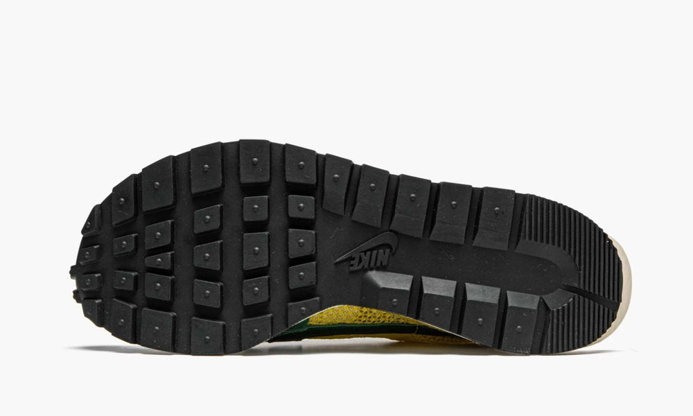 Nike VaporWaffle Sacai "Tour Yellow Stadium Green"