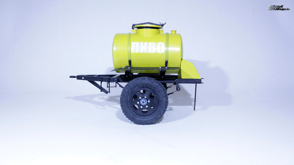 ACPT-0.9 tank trailer for kvass or beer transportation. Scale 1/14