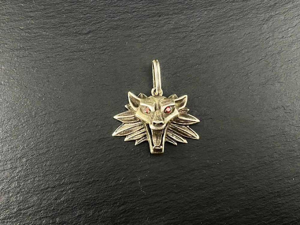 Подвеска. Амулет Ведьмака