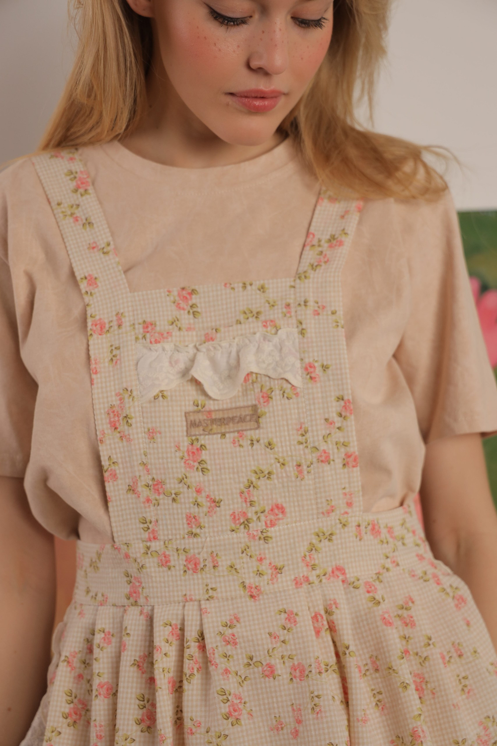 Футболка с фартуком в клетку