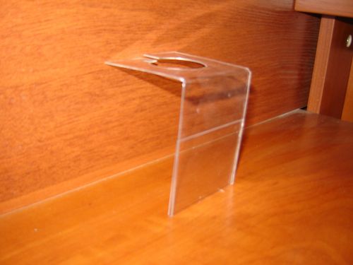 Ценникодержатель на бутылку