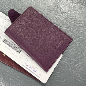 Обложка-кармашек для паспорта London из кожи козы,  фиолетового цвета
