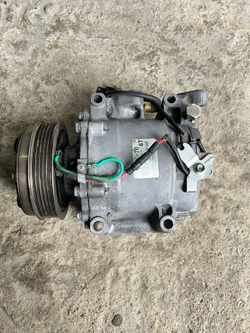 Автомобильный компрессор кондиционера Honda Fit/Jazz/City 1.5/1.3/1.8 GM2