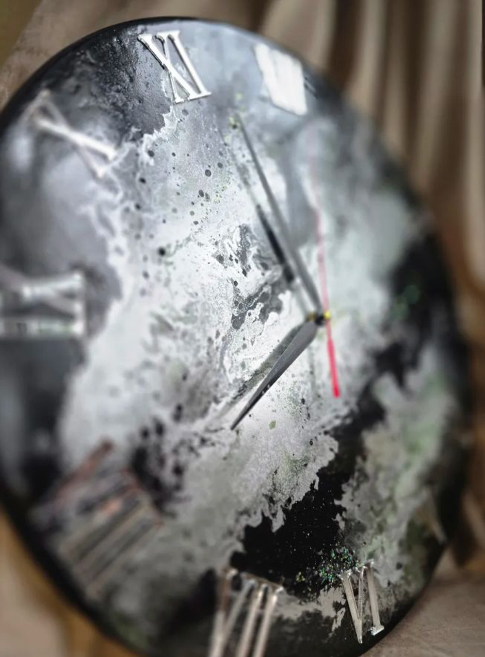 Подарочные настенные часы ручной работы