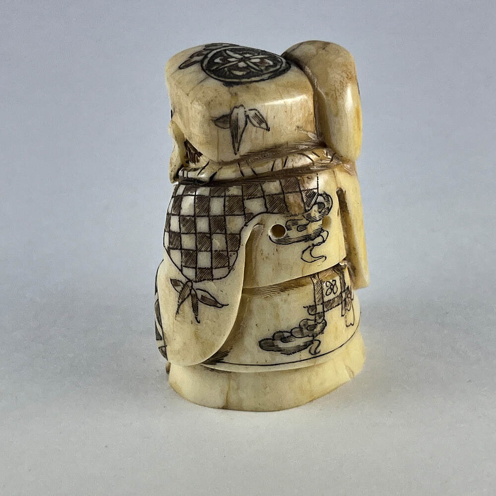 Статуэтка нэцкэ Эбису с мешком