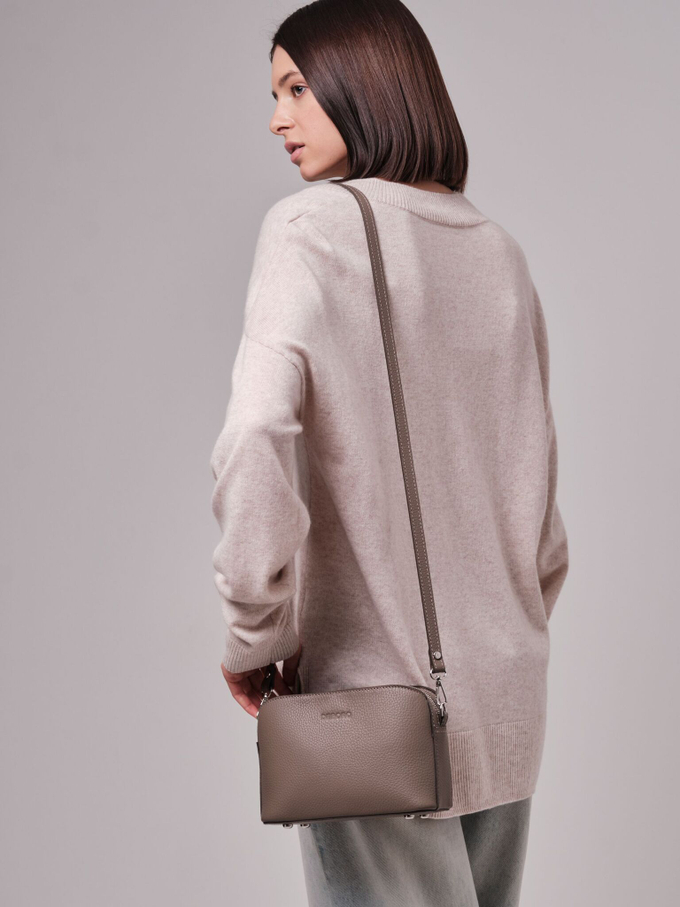 Сумка кожаная на плечо кросс-боди тауп