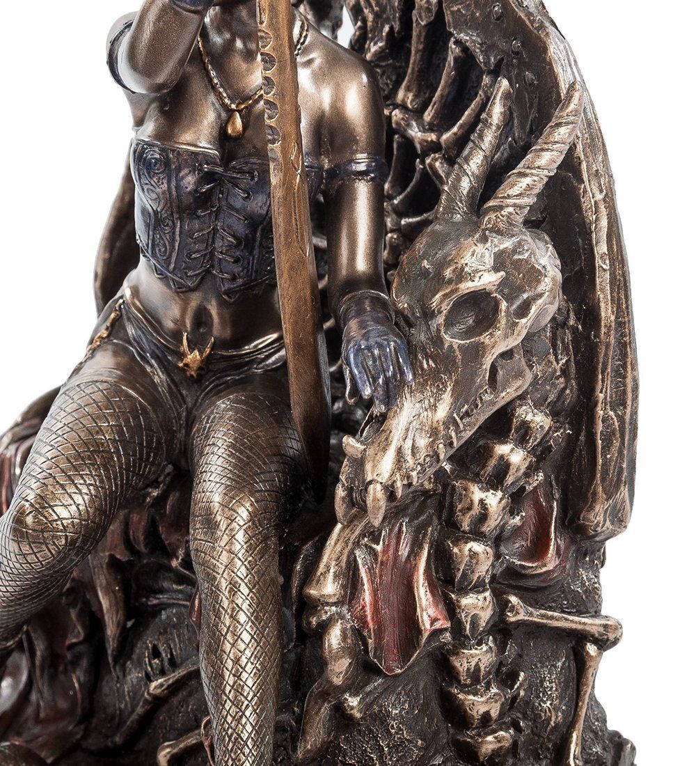 WS-492/ 1 Статуэтка «Амазонка»