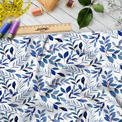 Ткань блэкаут мелкие акварельные листья на белом фоне