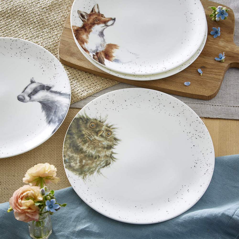 Royal Worcester - Wrendale Designs Обеденная тарелка из барсука, 27 см / артикул   WNB4077-XB-A  / GTIN 749151788954