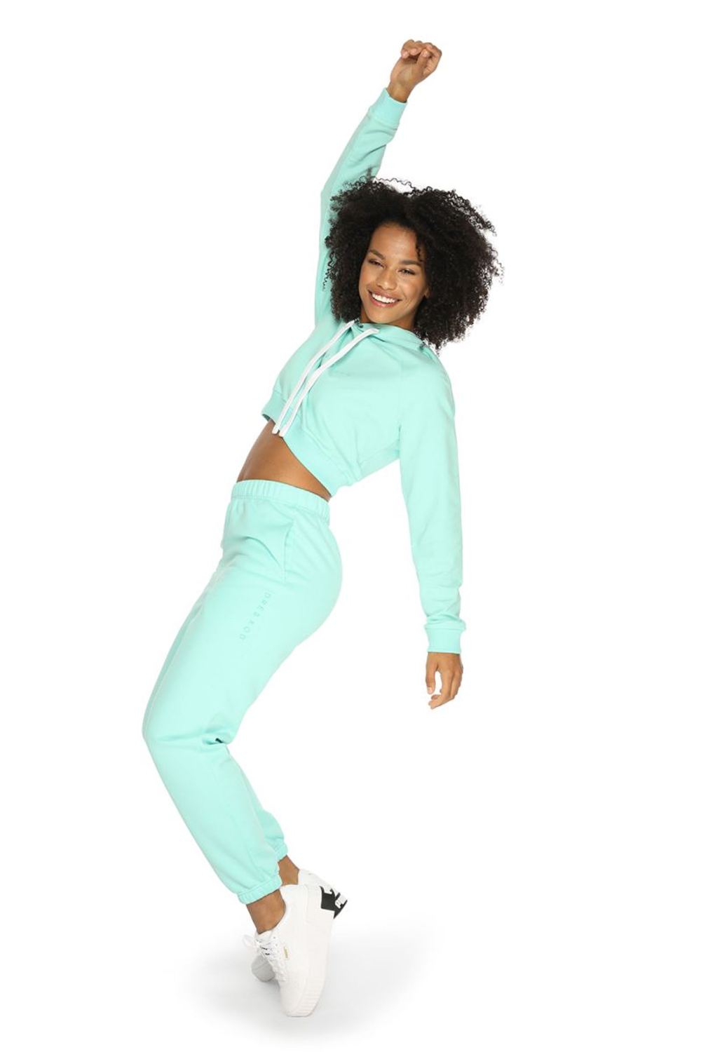 Укороченное худи с капюшоном (Размер: M) (Цвет: черный)