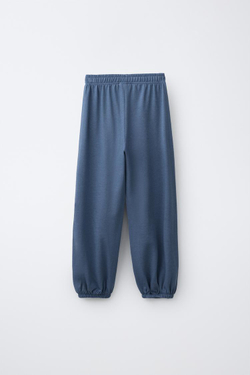 ZARA КОМПЛЕКТ ИЗ ФУТБОЛКИ С ЗАВЯЗКАМИ И БРЮК-ДЖОГГЕ, ВЫЦВЕТШИЙ СИНИЙРОВ