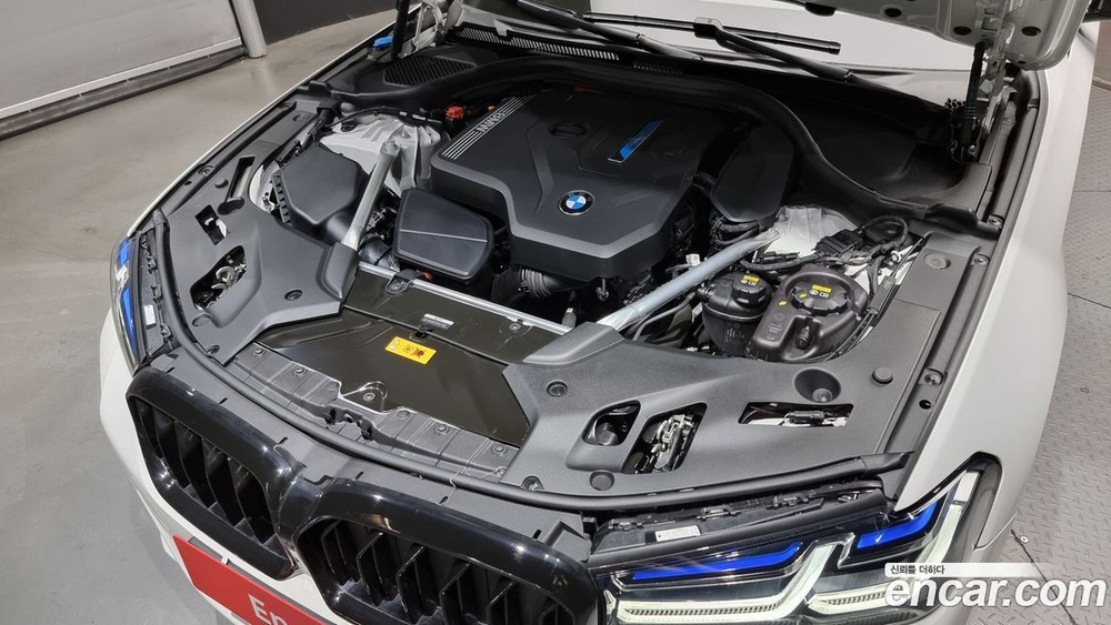 BMW 5 Series (G30) 530e M Sports (06.2021)
